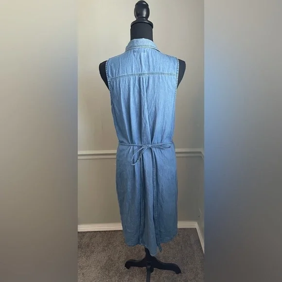 Old Navy Blue Jean Denim Sleeveless Wrap Dress Size Grand Tall - Picture 2 of 8